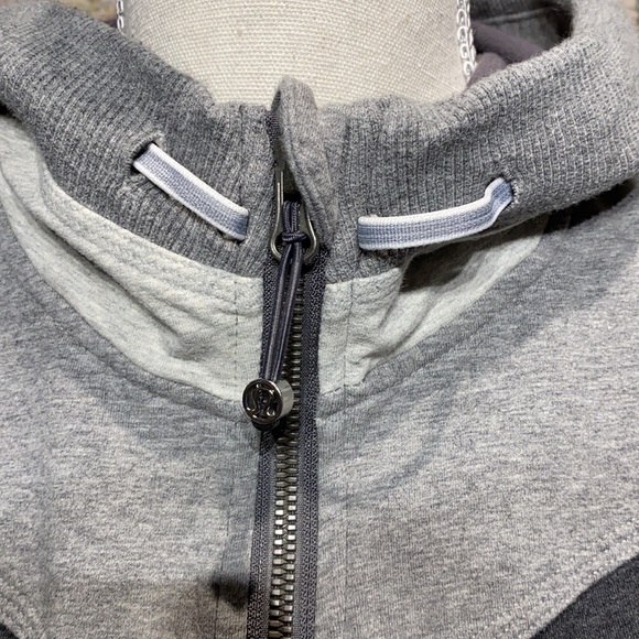 LULULEMON hoodie - Picture 5 of 16